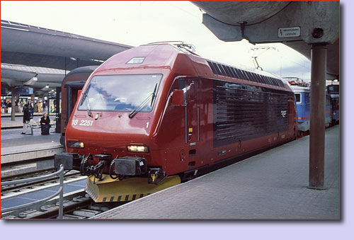 Bahnhof Oslo Norwegen E-Lokomotive Baureihe EL 18